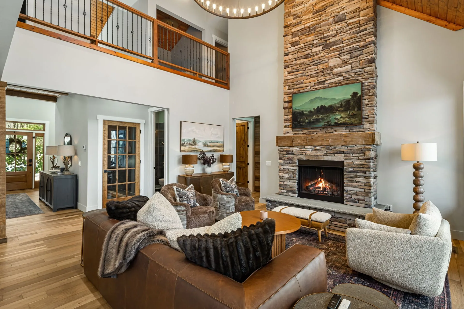 Vacation rental living room near Swannanoa, North Carolina